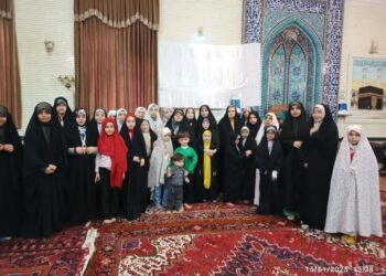 حضور مدیر کل امور بانوان و خانواده استانداری آذربایجان شرقی در مراسم اعتکاف مادر و فرزندی