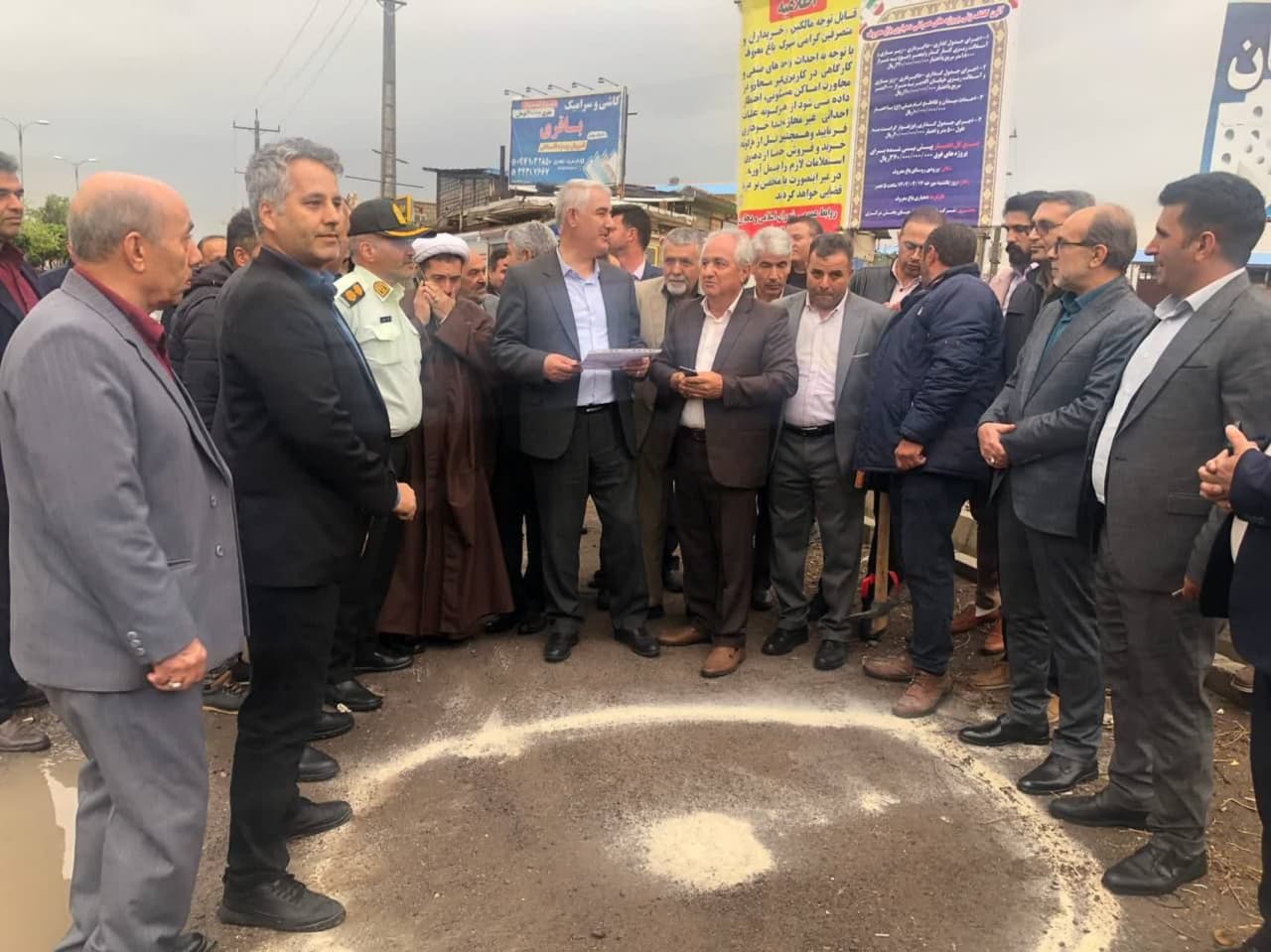 بررسی مشکلات باغ معروف در شورای اداری با حضور فرماندار تبریز
