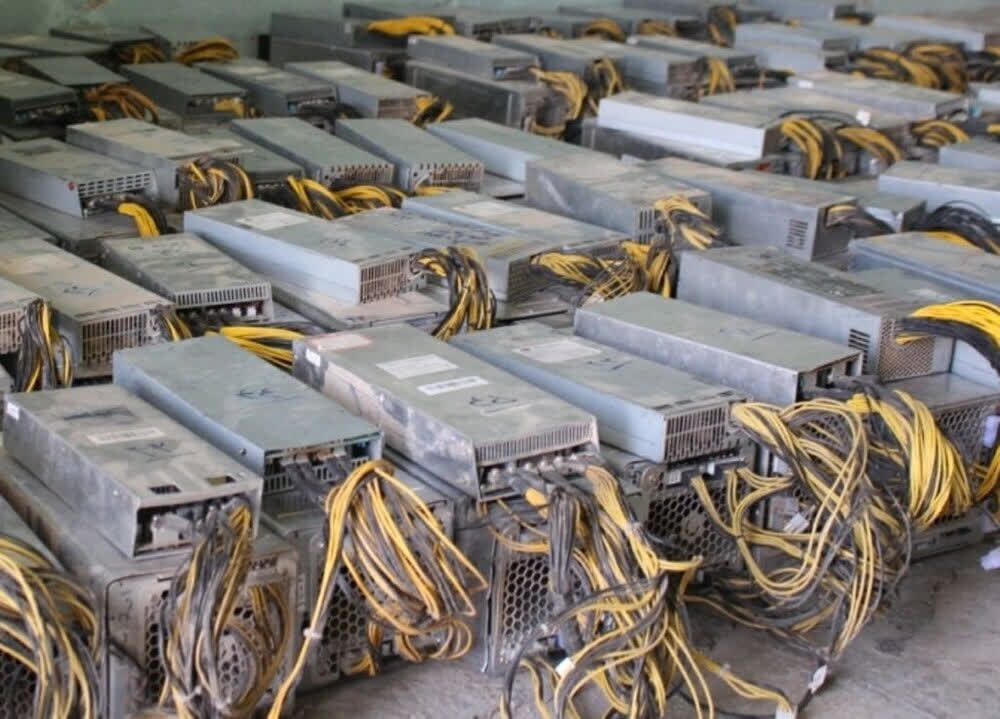 کشف ماينرهای قاچاق به ارزش ۱۲۰ میلیارد ریال در مرند