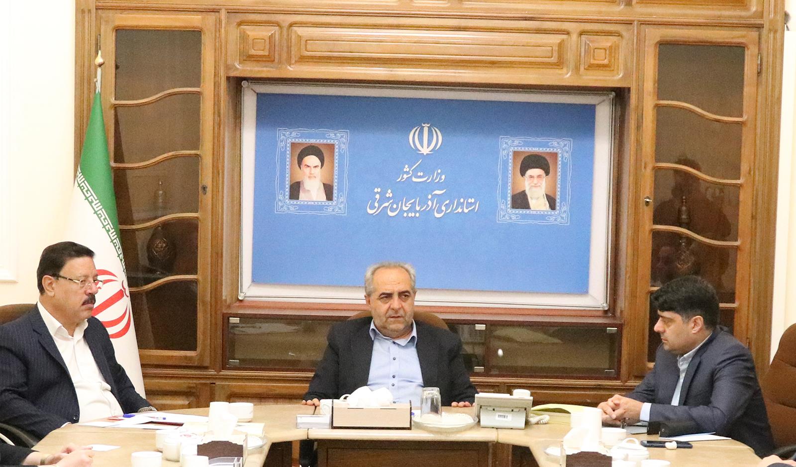 دیدار رئیس و اعضای هیئت مدیره سازمان نظام مهندسی ساختمان استان با استاندار آذربایجان شرقی به مناسبت هفته دولت