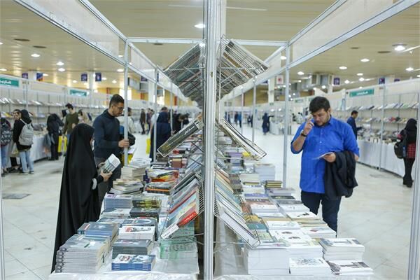 نمایشگاه کتاب تبریز در محاق