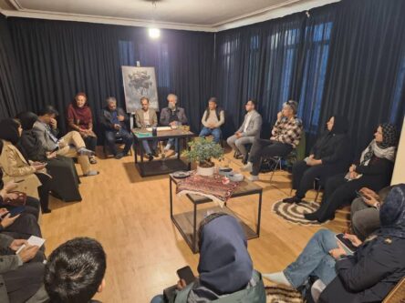 نمایش «اؤلولری قویلایین» از ۱۵ آبان در تبریز روی صحنه میرود