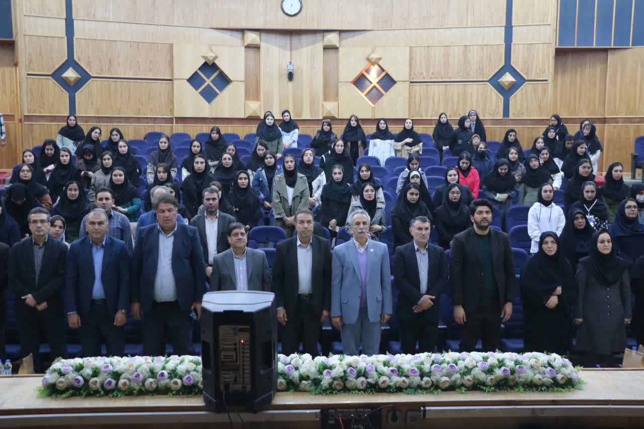 برگزاری جشنواره بزرگ روز ملی گیاه‌پزشک در دانشگاه شهید مدنی آذربایجان