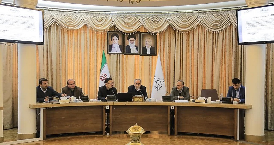 با عزم جمعی از قاچاق در معادن جلوگیری می‌کنیم