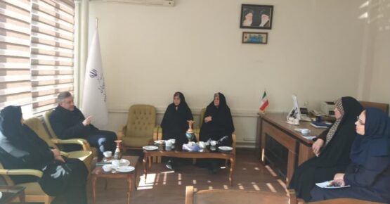 بانوان پیشران انتقال ارزش‌های فرهنگی و هنری هستند