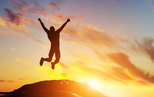 همنشین خدا؛ نوری در دل انسان