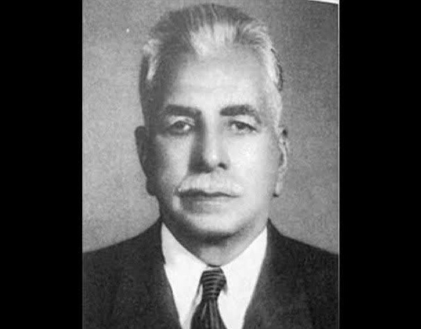 اسماعیل امیرخیزی؛ در سایه نام‌ها، در متن تاریخ