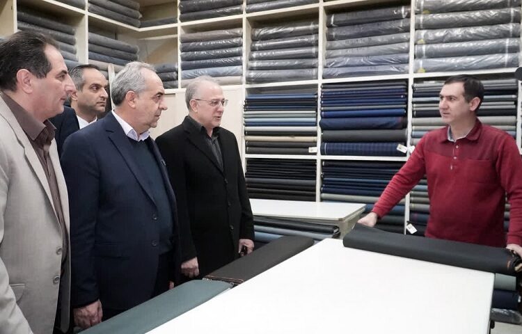 حضور استاندار آذربایجان شرقی در بازار تبریز