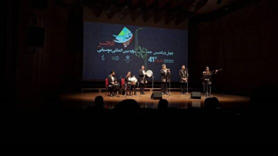 «عاشیقلار» به روی صحنه رفت؛ مخاطبانی که با «حیدر بابا» همراه شدند