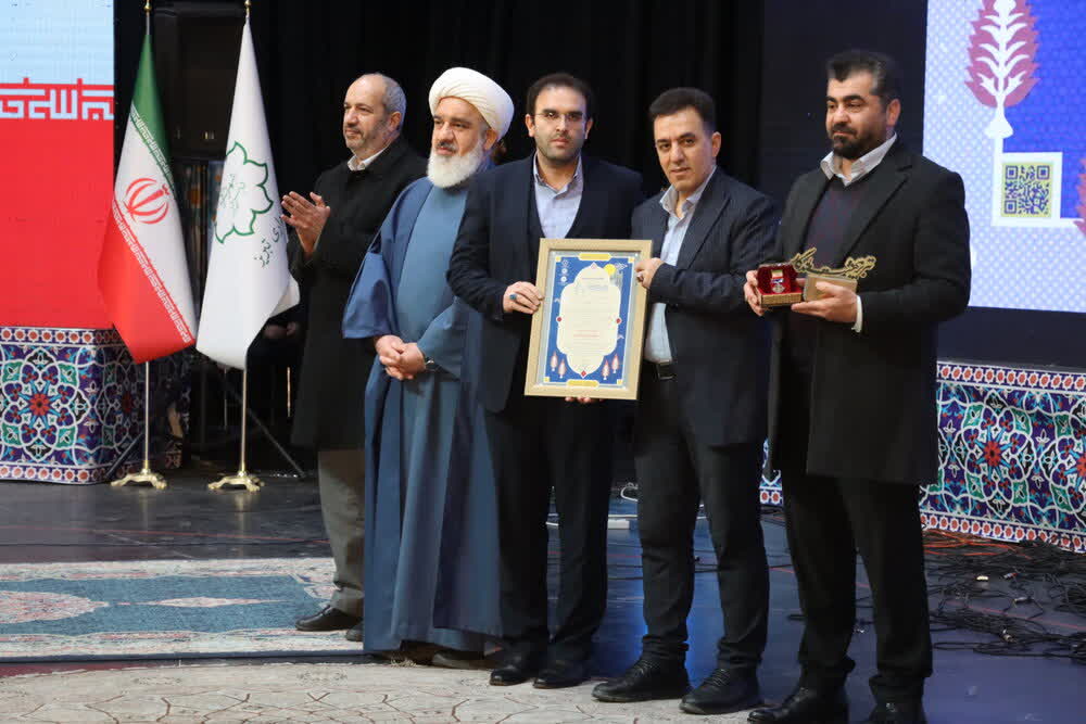 تجلیل از ۲۳ زنده نام و چهره ماندگار تبریز