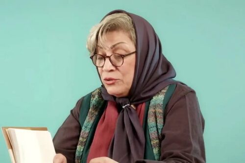 از سرود صبحگاهی تا کلاسهای آواز