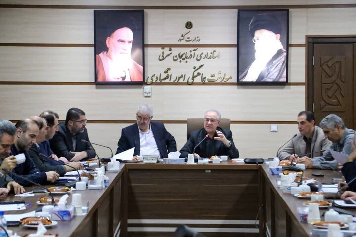 بررسی مشکلات ۲۵ واحد تولیدی آذربایجان شرقی در ستاد تسهیل