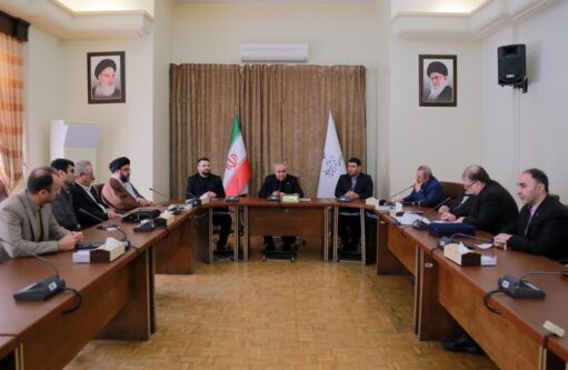 از نظرات کارشناسان حوزههای مختلف در اداره استان استفاده میشود