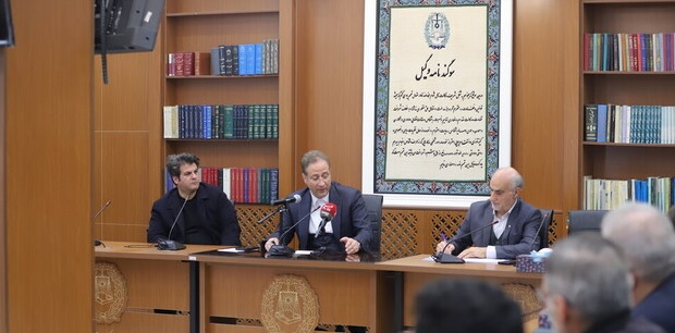 کانون وکلا واسطه میان معترضان و حاکمیت است