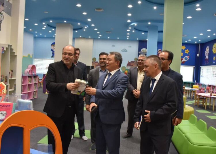 کتابخانه مرکزی تبریز، بستر ارزشمندی برای گسترش دیپلماسی فرهنگی میان ایران و قزاقستان است